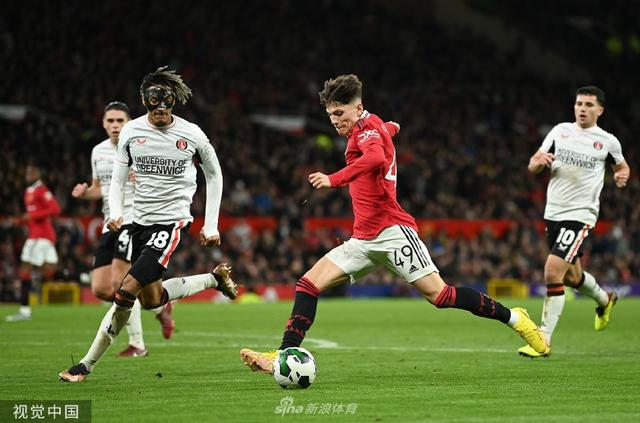 中展示了惊 中展示了惊