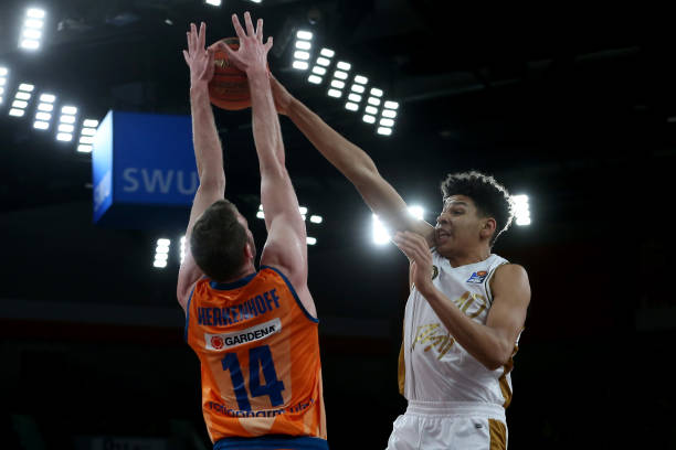 满活力的新 满活力的新